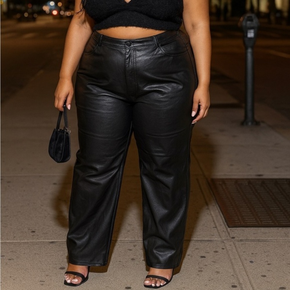 Bluivy Black Faux Leather Straight Leg Pants | Women's L | NWT